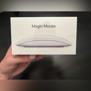 NWT Brand new Apple Magic Mouse 2 model A1657